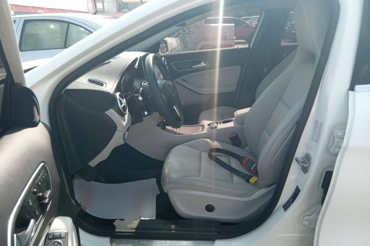 Used Mercedes-Benz GLA 2015 GLA 200 Fashion Model
