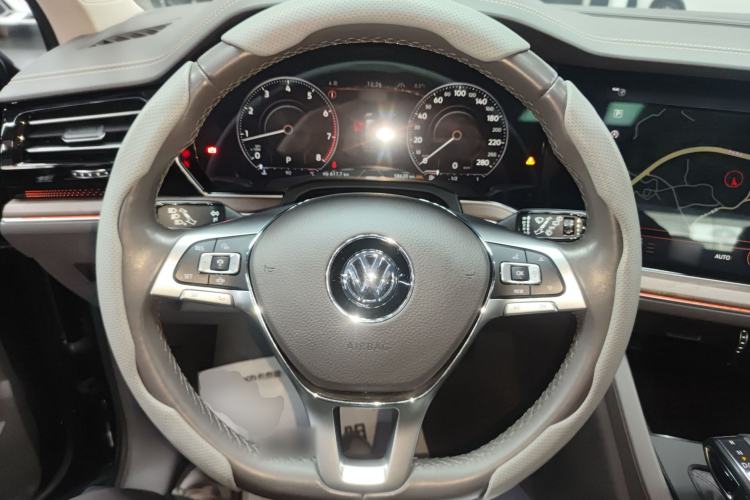 Used Volkswagen Touareg 2020 3.0 TSI Luxury Edition China VI
