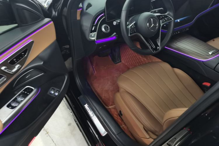 Used Mercedes-Benz E-Class New Energy 2024 E 350 e L Plug-in Hybrid Sedan
