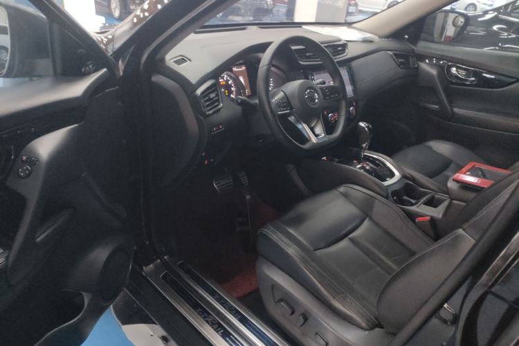 Used Nissan X-Trail 2019 2.0L CVT 7-Seater Comfort Version 2WD