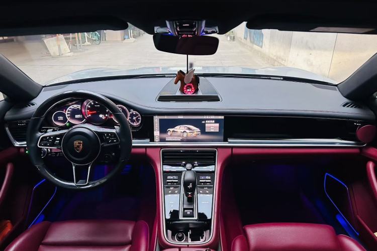 Used Porsche Panamera 2017 Panamera 4 Executive Long Wheelbase 3.0T
