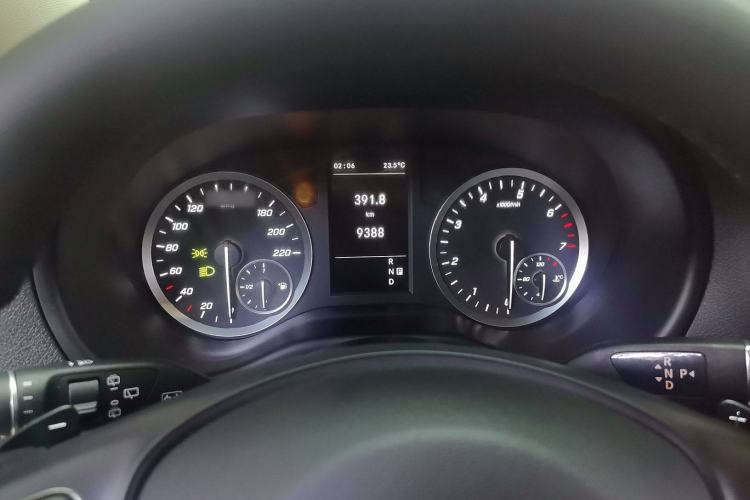 Used Mercedes-Benz Vito 2021 2.0T Elite Version 7 Seats
