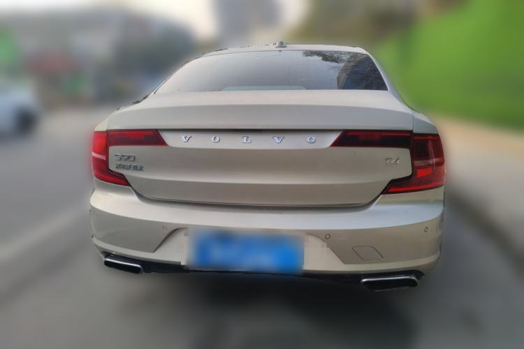 Used Volvo S90 2017 T4 Zhiyuan Edition
