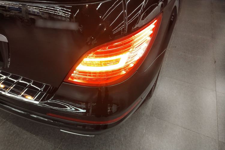 Used Mercedes-Benz R-Class 2017 R 320 4MATIC Business Edition Prestige Model