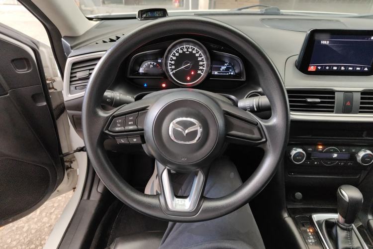 Used Mazda Mazda 3 Axela 2017 Sedan 1.5L Automatic Luxury Model Emission Standard China V
