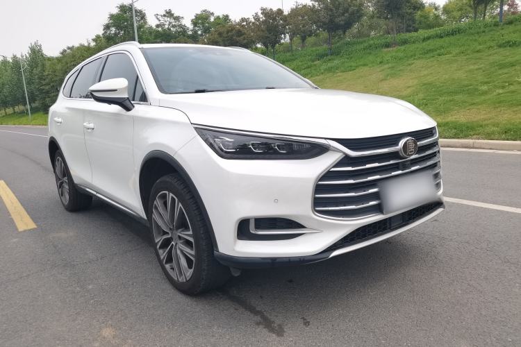 Used BYD Tang 2018 2.0T Automatic SmartConnect Prestige 7-Seater China V Standard
