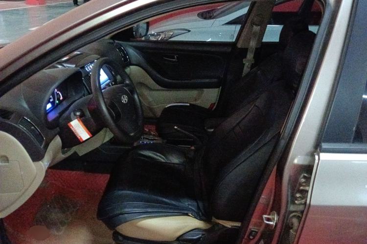 Used Hyundai Celesta 2011 1.6L Automatic Comfort Model