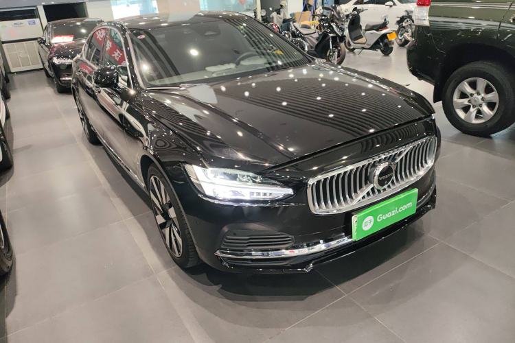 Used Volvo S90 New Energy 2025 Plug-in Hybrid Four-Wheel Drive Long-Range Luxury Smart Edition
