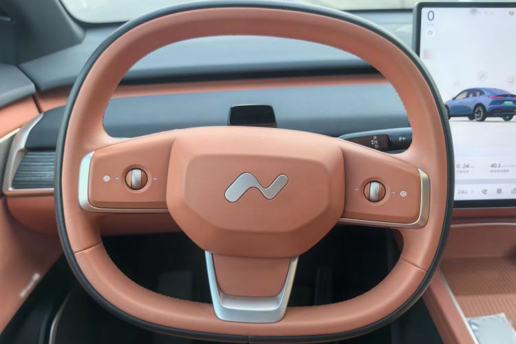 Used ONVO L60 2024 60 kWh Rear-Drive Version