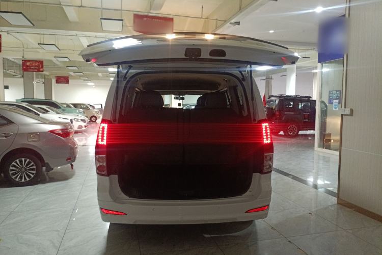 Used FORTHING Lingzhi PLUS 2021 2.0L Manual Luxury 7-Seater
