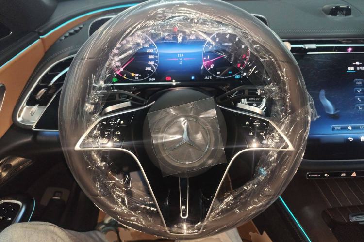 Used Mercedes-Benz E-Class 2025 Facelift E 300 L Luxury Edition
