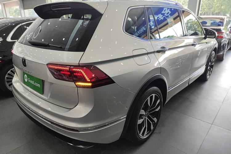 Used Volkswagen Tiguan L 2021 330TSI Automatic Two-Wheel Drive R-Line Flagship Edition
