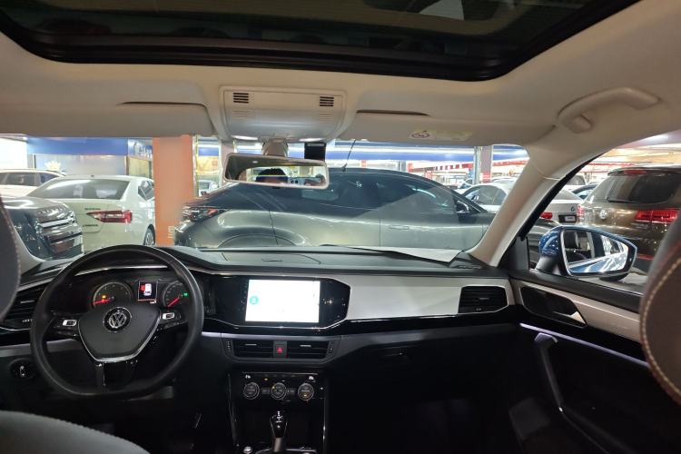 Used Volkswagen Tayron 2019 330TSI Two-Wheel-Drive Luxury Version China V Emission Standard
