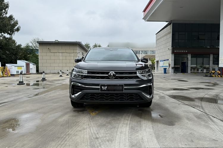 Used Volkswagen Tharu 2023 300TSI Two-Wheel-Drive Moonlight Edition