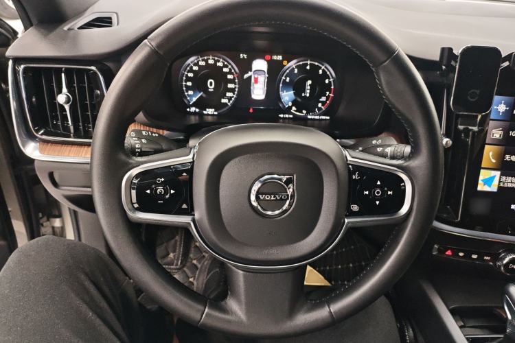 Used Volvo S60 2021 T4 Zhiyuan Luxury Edition