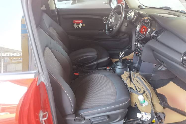 Used  MINI 2018 1.5T ONE
