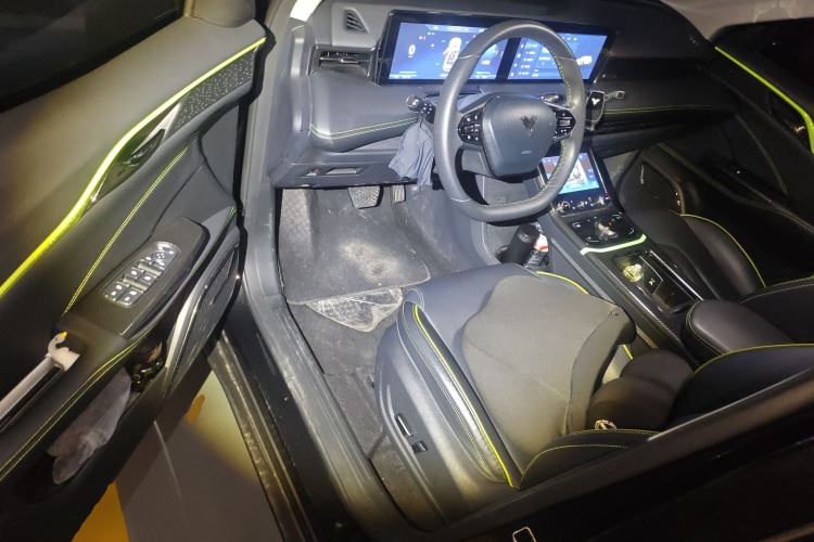 Used NETA U 2022 NETA U-Ⅱ 400 Lithium-Ion Battery
