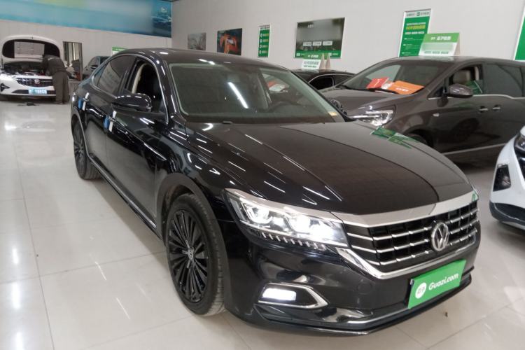 Used Volkswagen Passat 2019 380TSI Luxury Edition China VI Standard
