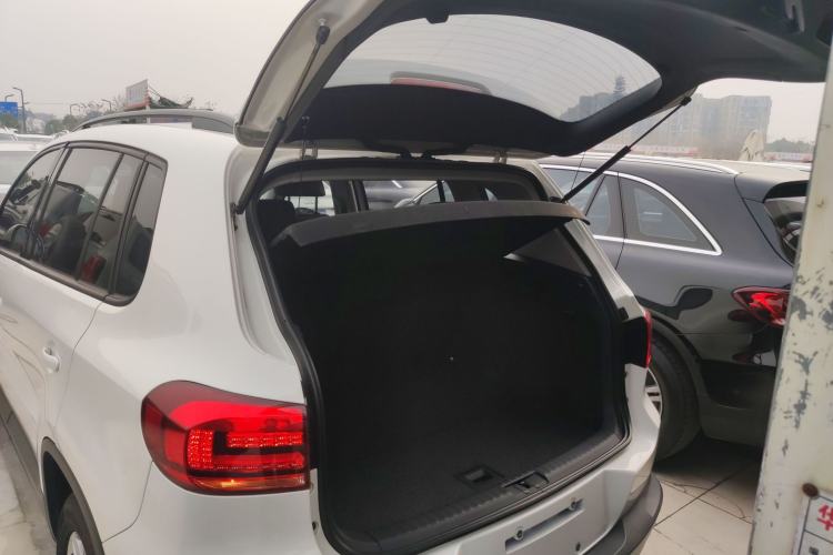 Used Volkswagen Tiguan 2017 300TSI Automatic Two-Wheel Drive Silk Road Comfort Edition