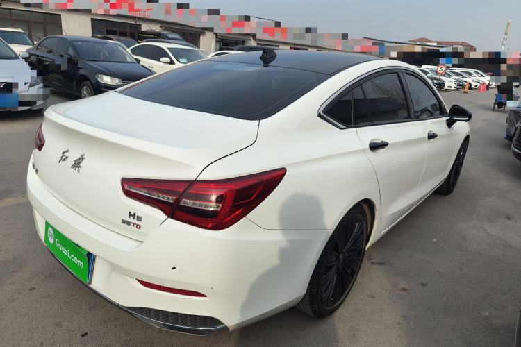 Used Hongqi H5 2022 Classic Model Facelift 1.8T Automatic Smart Connect Flagship Edition
