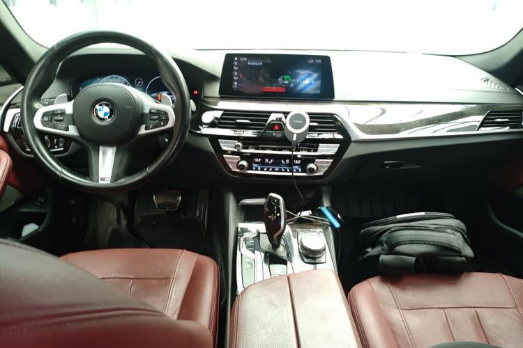 Used BMW 5 Series 2019 530Li Luxury Edition M Sport Package
