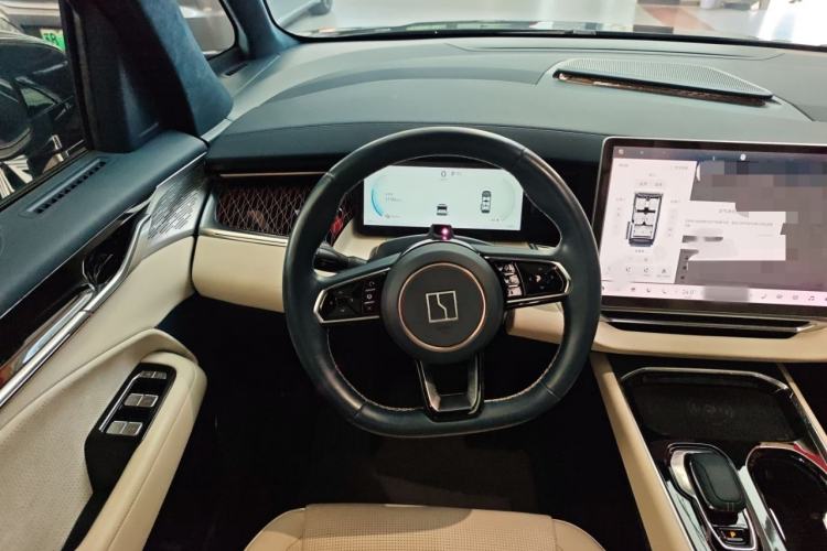 Used Zeekr 009 2022 WE Edition
