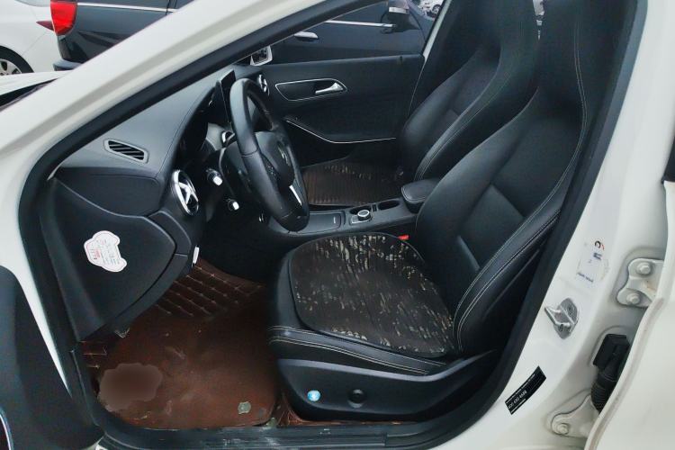 Used Mercedes-Benz GLA 2015 GLA 220 4MATIC Fashion Model