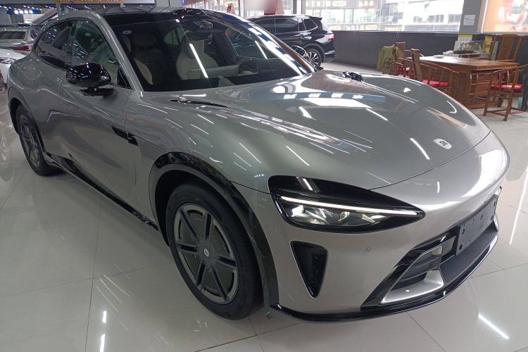 Used  YU7 2025 Ultra-Long Range All-Wheel Drive Pro Version