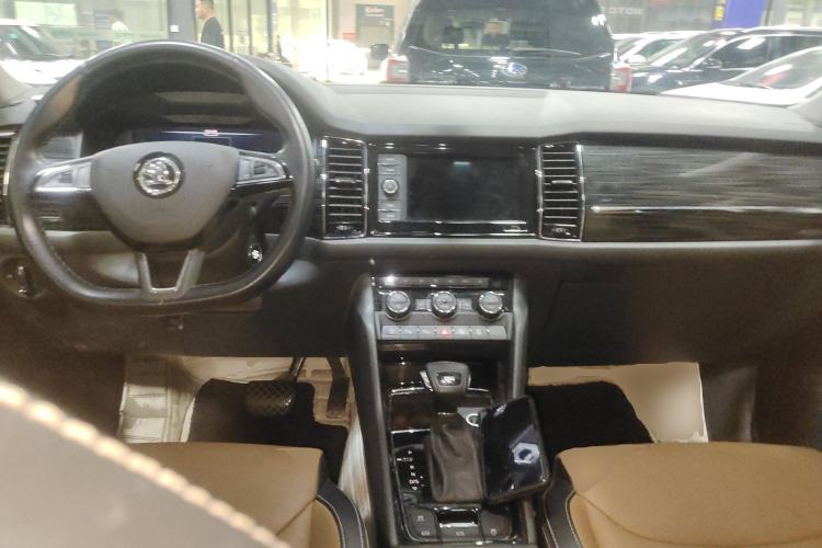 Used Skoda Kodiaq GT 2019 TSI330 Two-Wheel-Drive Luxury Edition China VI Standard
