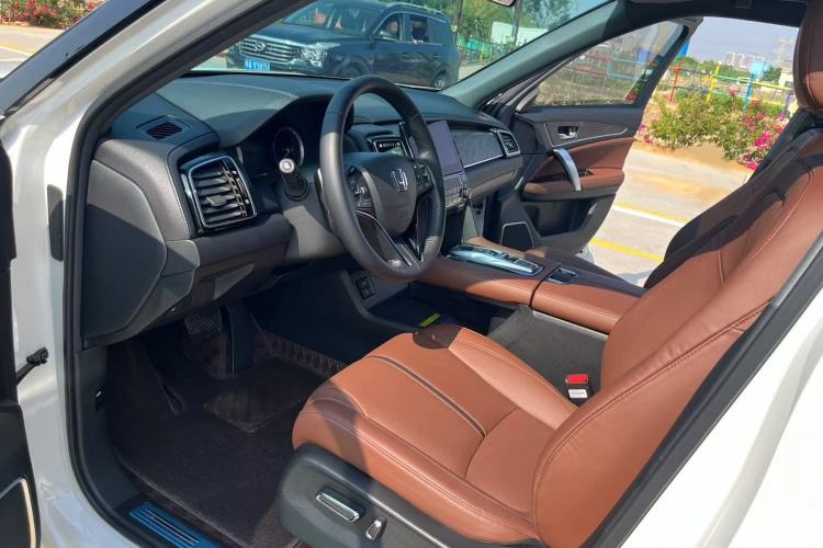 Used Honda UR-V 2020 370TURBO Two-Wheel Drive Luxury Edition
