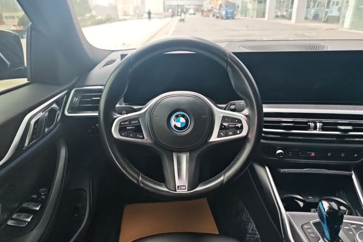 Used BMW i4 2022 eDrive40
