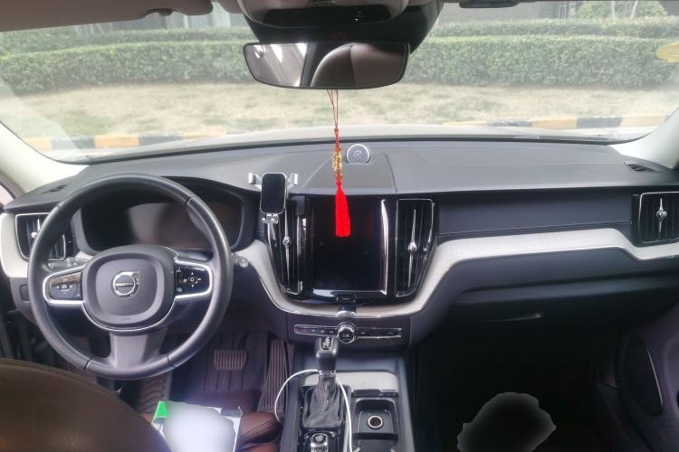 Used Volvo XC60 2020 T5 4x4 Smart Luxury Edition
