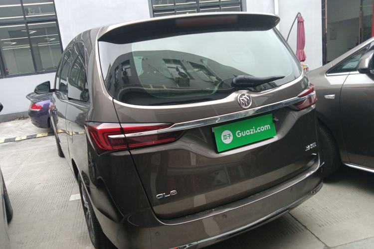 Used Buick GL8 2023 Land Executive Class Comfort Model
