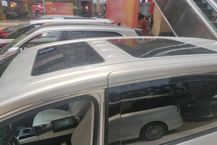 Used Buick GL8 New Energy 2024 Lu Zun Deluxe Edition 7-Seater
