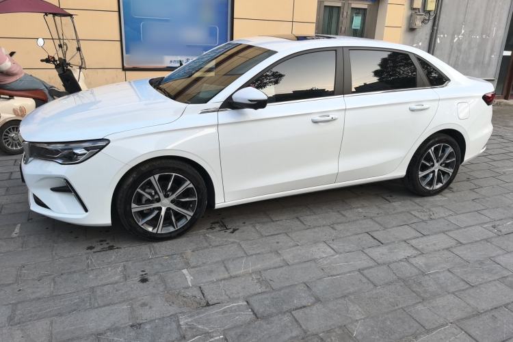 Used Geely Auto Emgrand 2023 4th Generation Champion Edition 1.5L CVT Prestige Model
