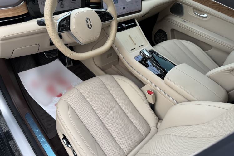 Used Hima AITO M7 2024 1.5T Rear-Drive Plus Version 5 Seats
