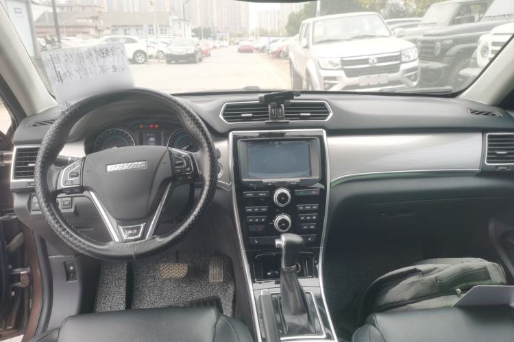 Used Haval H2 2016 Red Label 1.5T Automatic Two-Wheel Drive Elite Model
