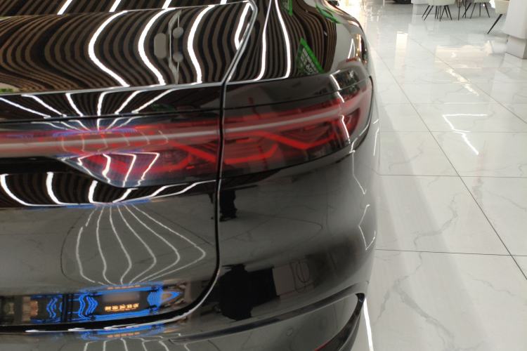 Used BYD Han 2023 EV Champion Edition 605KM Front-Drive Premium Model
