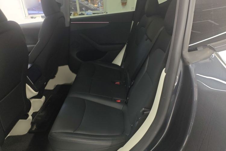 Used Tesla Model Y 2025 Long-Range All-Wheel Drive First Edition
