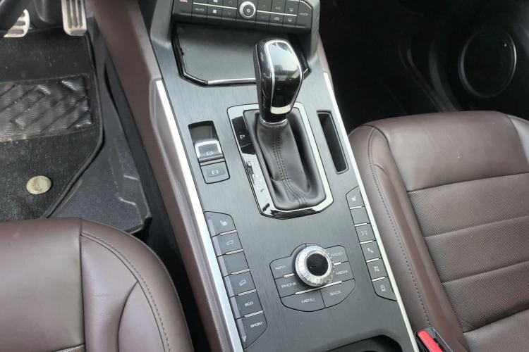 Used Wey VV7 2017 2.0T Flagship Edition
