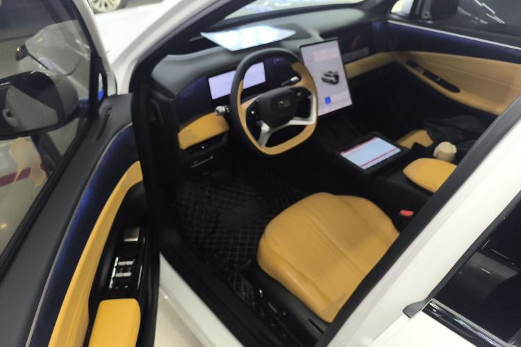 Used Geely Galaxy L7 2024 1.5T 115 km MAX Dragon Edition
