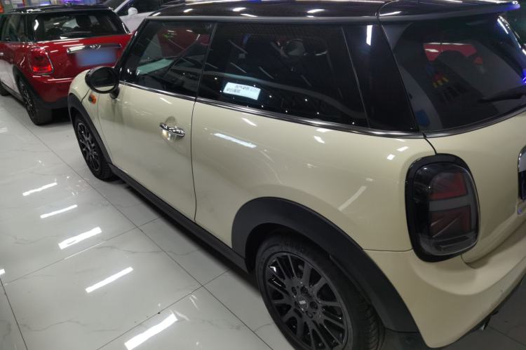 Used  MINI 2016 1.5T COOPER
