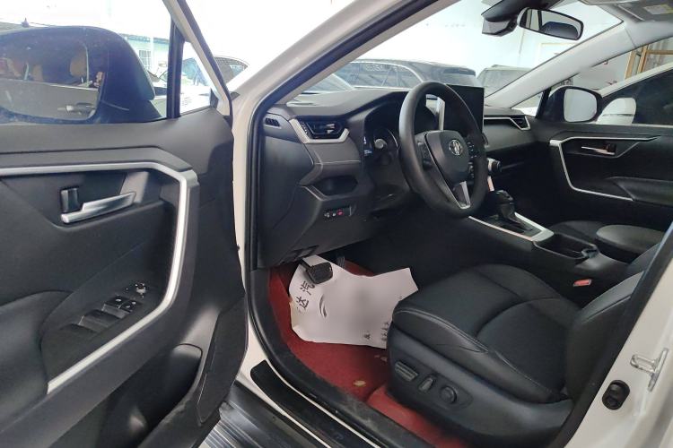 Used Toyota Wildlander 2020 2.0L CVT Two-Wheel Drive Luxury Edition
