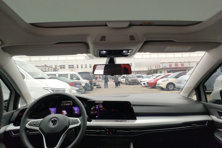 Used Volkswagen Golf 2024 280TSI DSG Pro 50th Anniversary Edition
