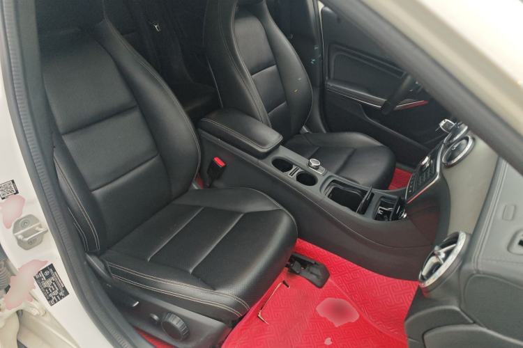 Used Mercedes-Benz GLA 2015 GLA 220 4MATIC Fashion Model