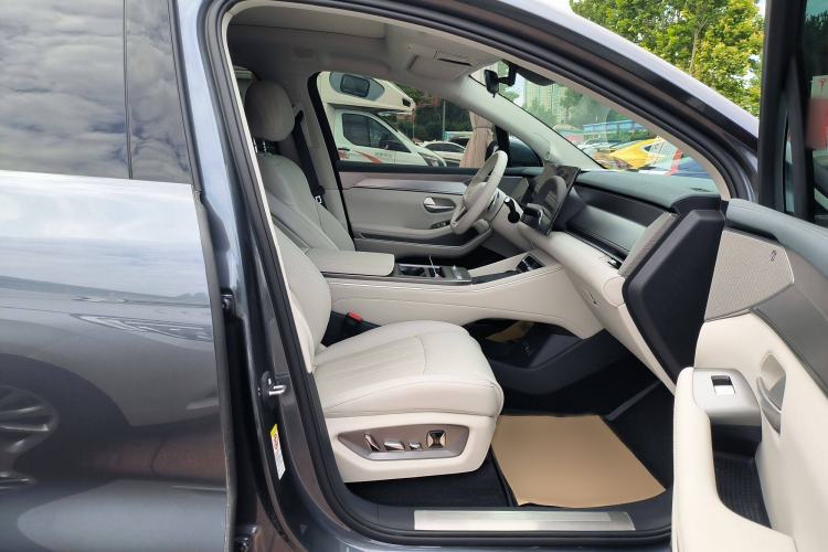 Used BYD Tang L 2025 DM 215KM LiDAR Flagship Model
