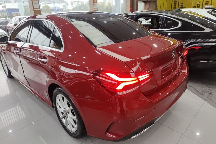 Used Mercedes-Benz A-Class 2021 A 200 L Sport Sedan Fashion Model
