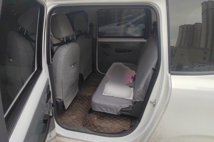 Used Wuling Hongguang New Energy 2024 All-Electric Model 300KM Standard Version
