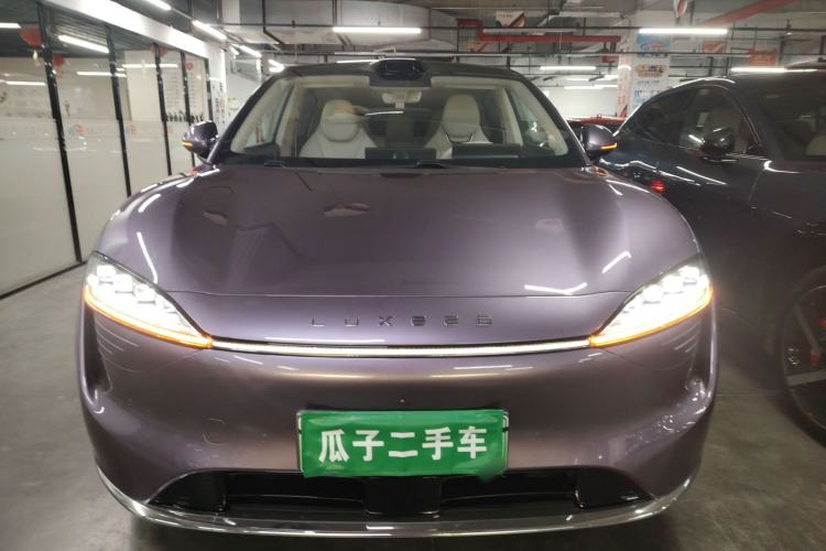 Used Hima Luxeed R7 2024 All-Electric 667 km Max
