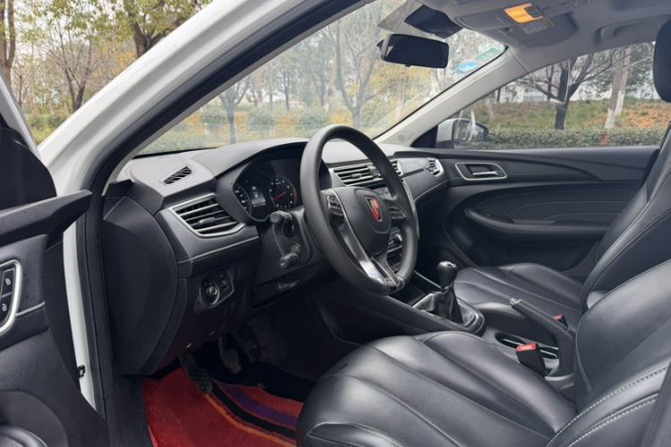 Used Roewe i5 2019 1.5L Manual 4G Connectable Langhao Edition
